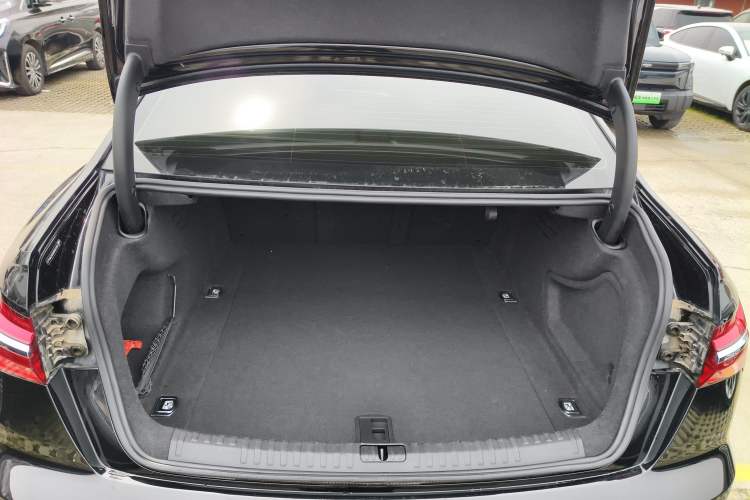 Used Audi A6L 2023 45 TFSI Prestige Elegant Edition
