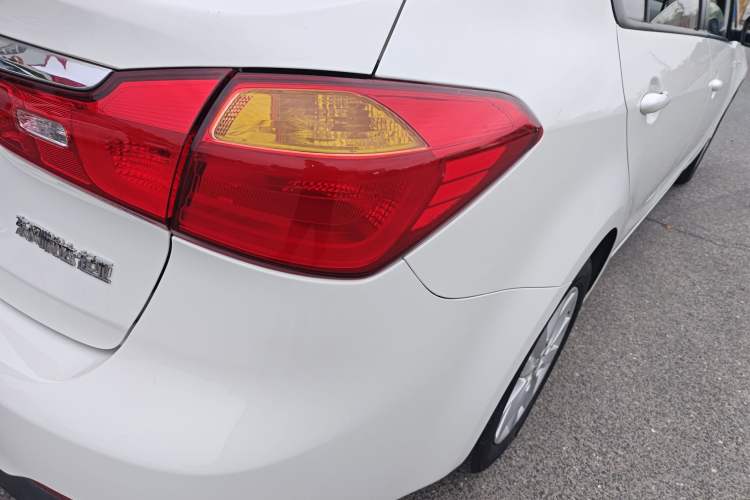 Used Kia K3 2015 1.6L Automatic GL Right Rear Taillight