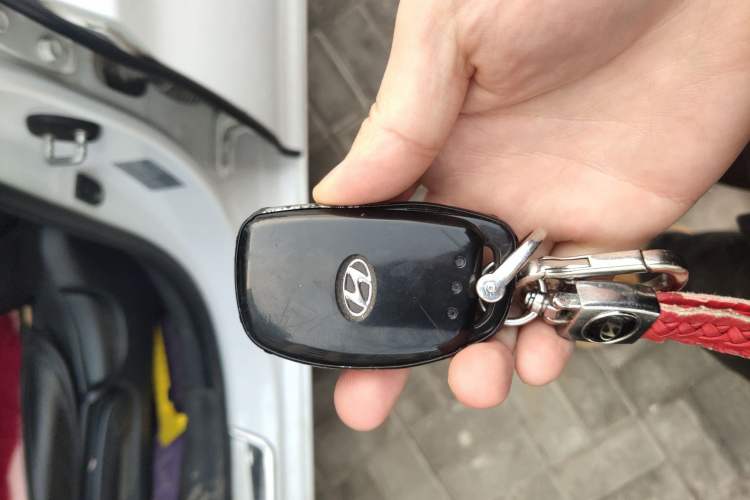 Used Hyundai Elantra (5th Generation / Langdong) 2015 1.6L Manual Leading Model
