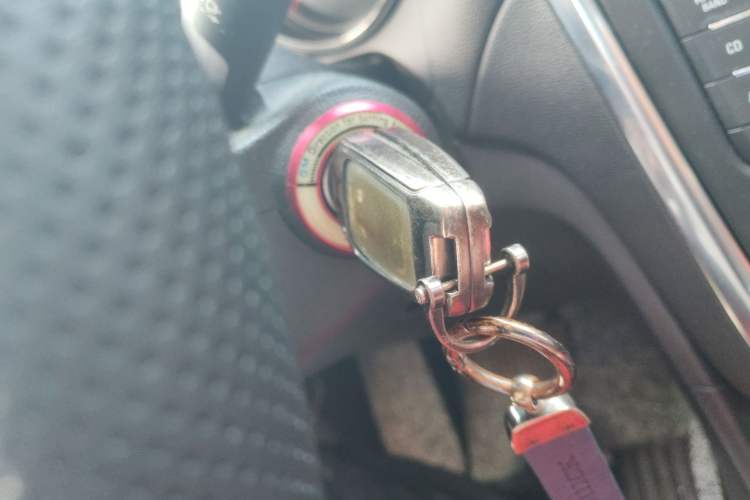 Used Buick Encore 2015 1.4T Automatic Two-Wheel Drive Urban Elite Version
