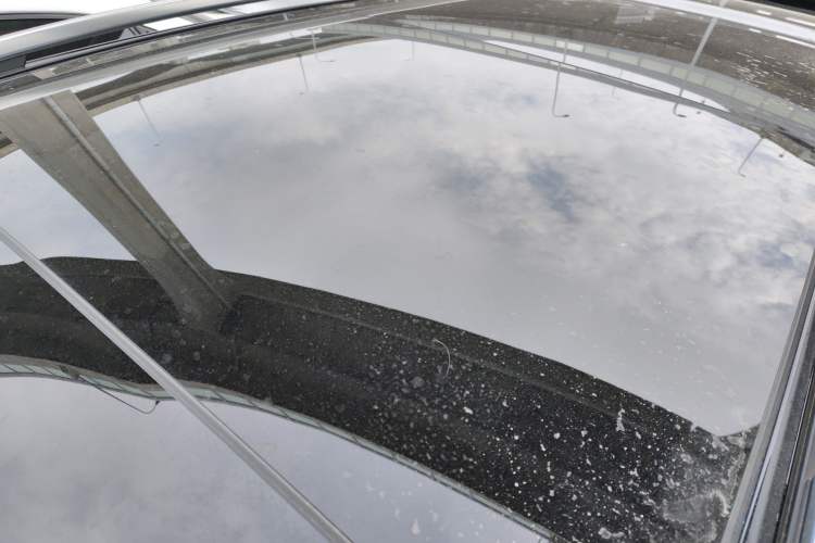 Used Mercedes-Benz GLC 2023 Facelift GLC 260 L 4MATIC Luxury Version 5 Seats Roof