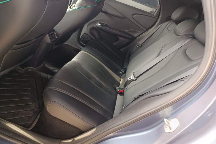 Used BYD Dolphin 2025 Smart Drive Version 420 km Freedom Edition
