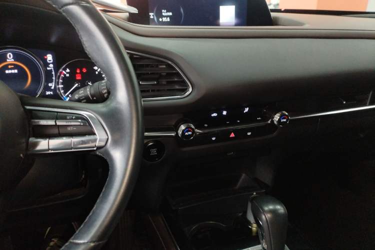 Used Mazda CX-30 2021 2.0L Automatic Joyful Edition
