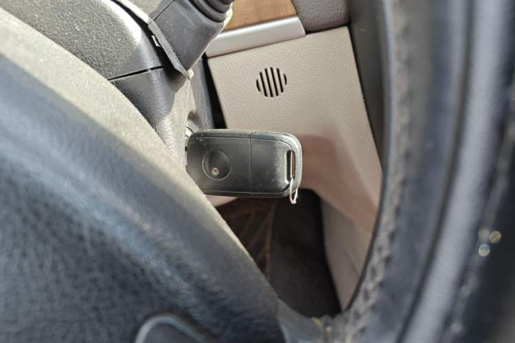 Used Buick Excelle 2015 1.5L Automatic Classic Model
