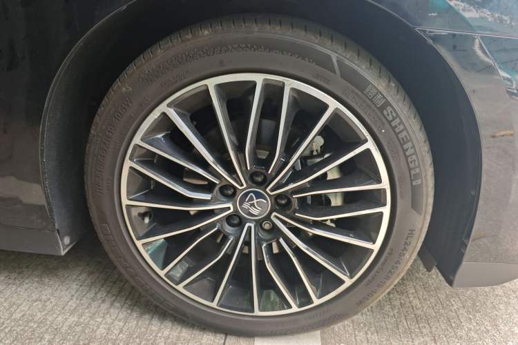 Used BYD Han 2022 DM-i 121KM Luxury Model