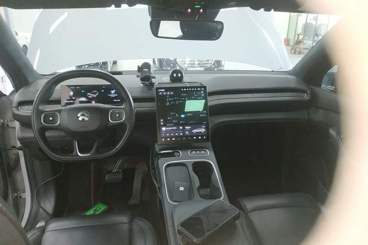 Used Nio ES6 2023 75 kWh
