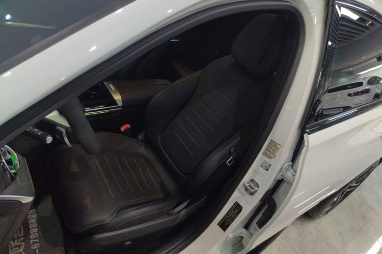 Used Mercedes-Benz C-Class 2024 Facelift C 260 L Night Edition Sport Version Left Front Seat