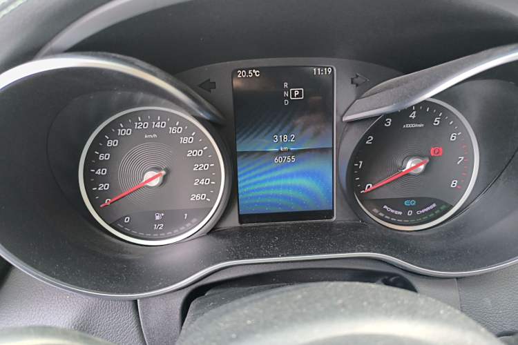 Used Mercedes-Benz C-Class 2019 C 260 L Sport Edition Odometer Close Up