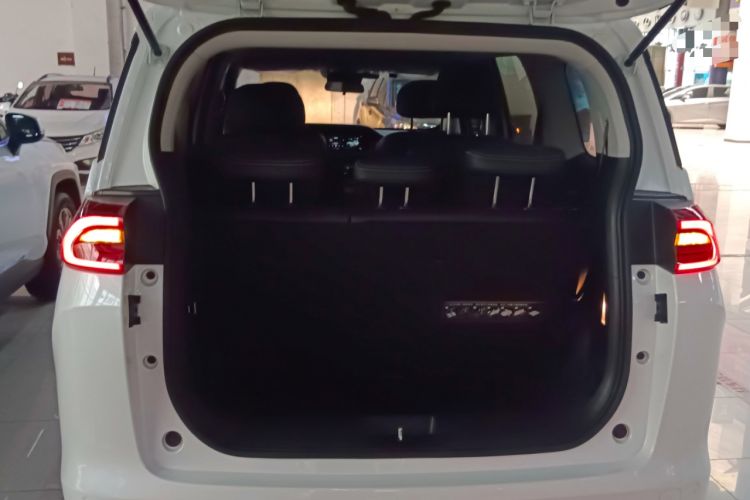 Used GAC Trumpchi M6 2023 PRO 270T DCT Elite Edition Trunk