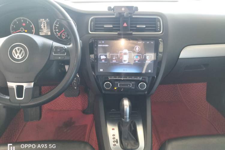 Used Volkswagen Sagitar 2014 Revised Version 1.4TSI Automatic Luxury Edition
