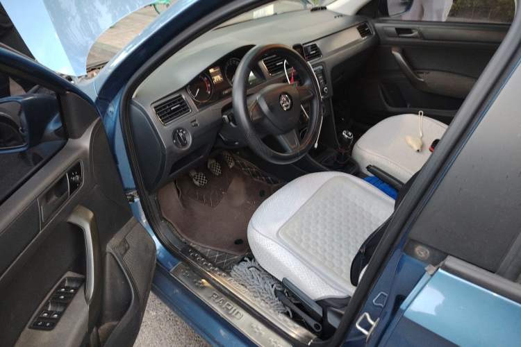 Used Skoda Rapid Spaceback 2016 Revised Version 1.6L Manual Front-Drive Edition