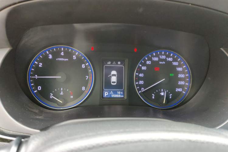 Used Hyundai Mistra 2014 1.8L Automatic Smart GLS Instrument Cluster