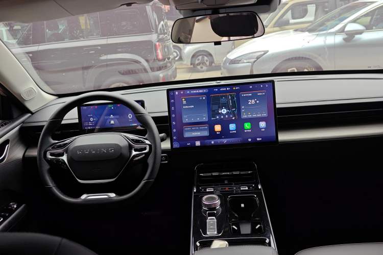 Used Wuling Xingguang 2024 Co-Creation Edition 510 Advanced Model
