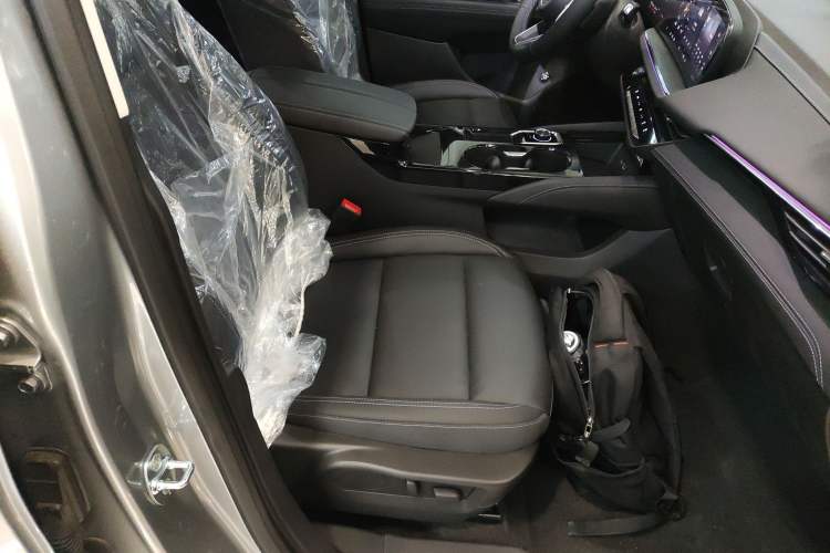 Used Buick Envision 2025 25T Entry-Grade Platinum Edition