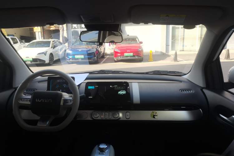 Used CHANGAN NEVO Lumin 2025 301km Cute Baby Edition Center Console