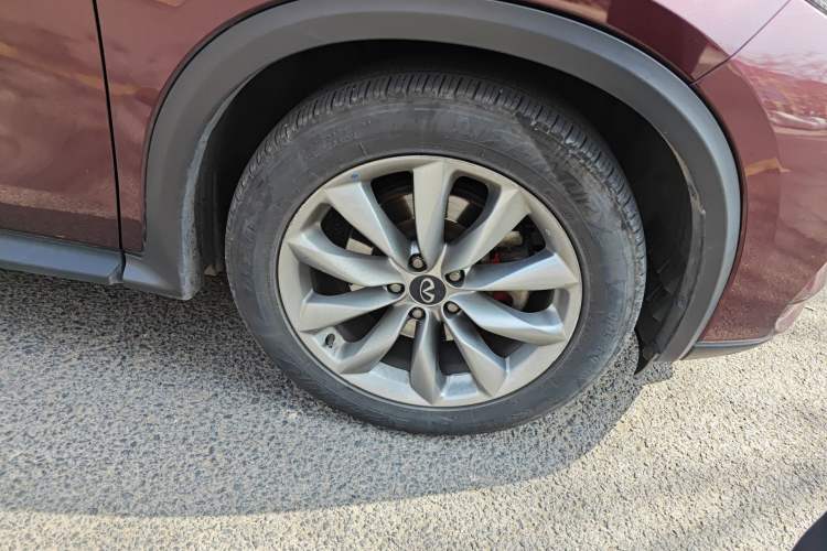 Used Infiniti QX50 2020 2.0T Two-Wheel Drive Fashion Edition
