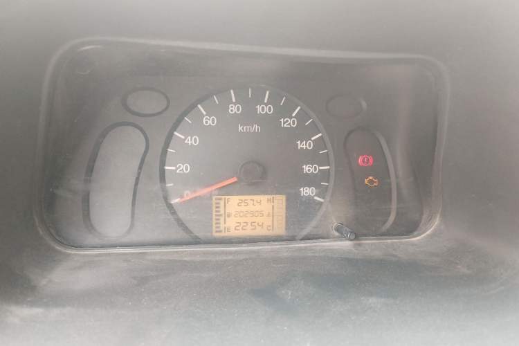 Used Wuling Zhiguang 2010 1.0L Base Version Instrument Cluster