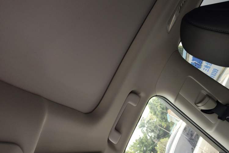 Used Toyota Highlander 2022 Dual-Engine 2.5L Four-Wheel Drive Supreme Edition 7-Seater Headliner