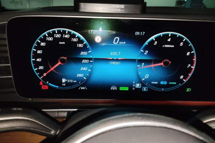 Used Mercedes-Benz GLS 2020 GLS 450 4MATIC Luxury Model Instrument Cluster