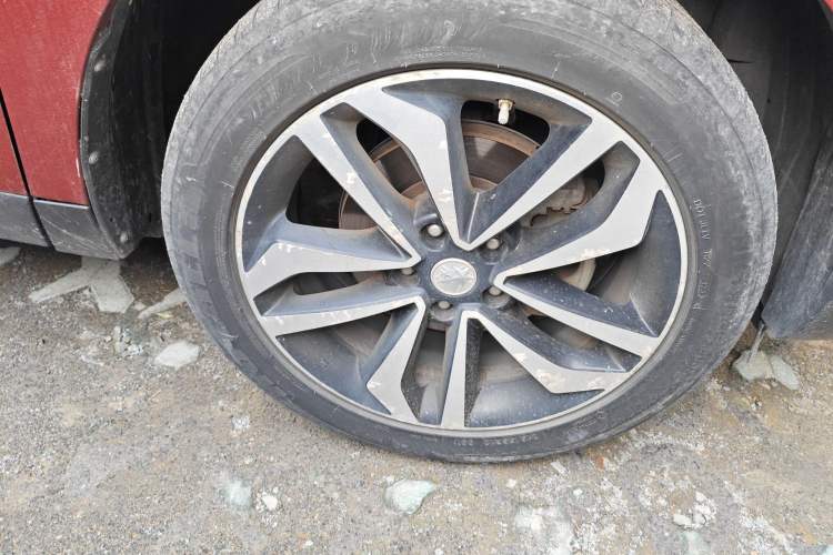 Used Venucia T90 2017 2.0L CVT Smart Edition
