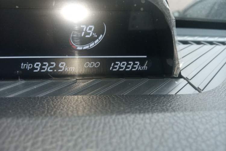 Used NETA V 2022 Chao 300 Lite Lithium Iron Phosphate Odometer Close Up