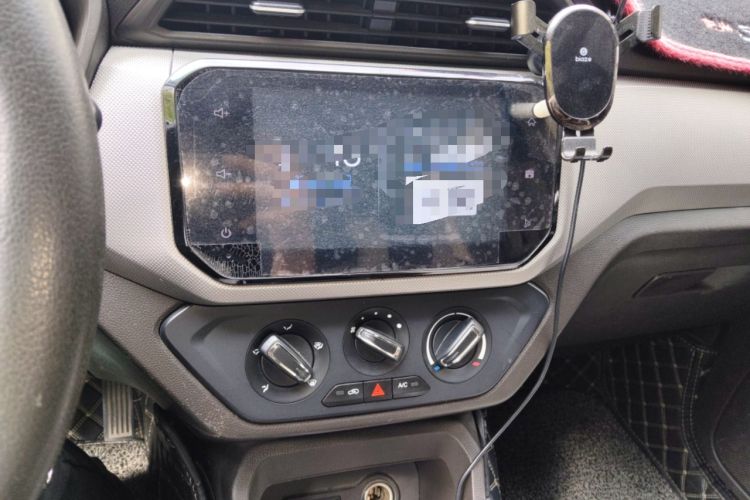 Used Wuling Hongguang 2018 1.5L S Comfort Model L2B Audio And AC Panel