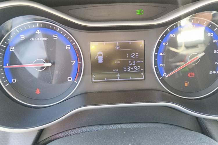 Used Geely Auto Vision 2019 Upgraded Model 1.5L Manual Luxury Version China VI Standard