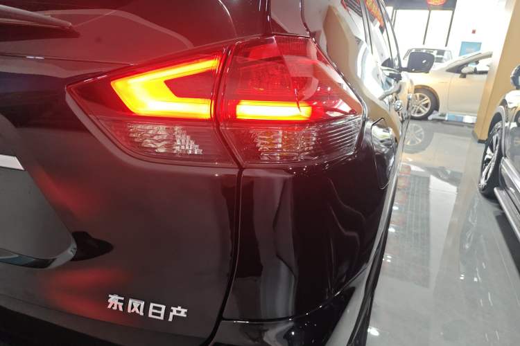 Used Nissan X-Trail 2023 Classic 2.0L Two-Wheel Drive Smart Connect & Comfort Edition
