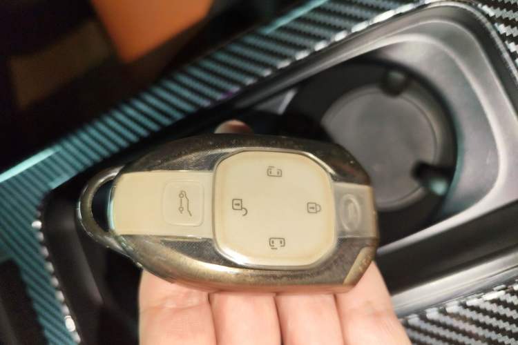 Used GAC Trumpchi E9 2025 E9 Superfast Charging – Master Series
