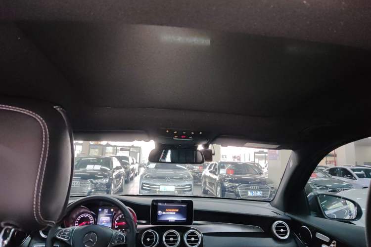 Used Mercedes-Benz GLC 2016 GLC 260 4MATIC Luxury Model Headliner