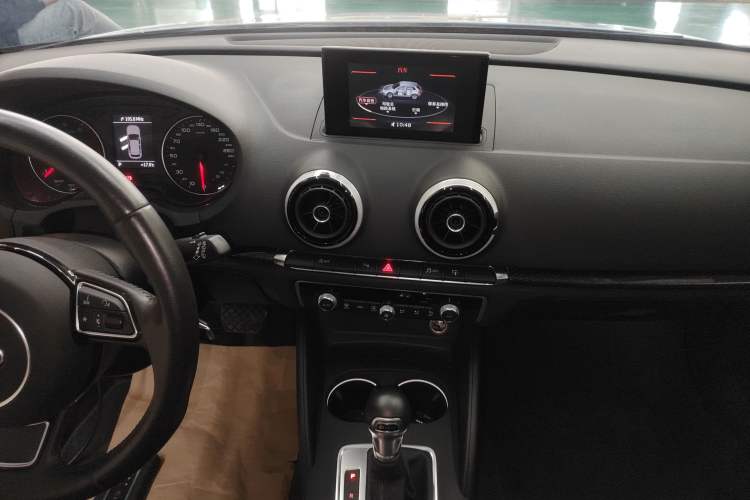 Used Audi A3 2014 Sportback 35 TFSI Automatic Comfort Model
