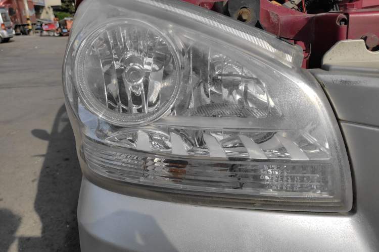 Used BAIC Weiwang 306 2013 1.2L Value Edition Luxury 8-Seater A12 China IV Emission Standard
