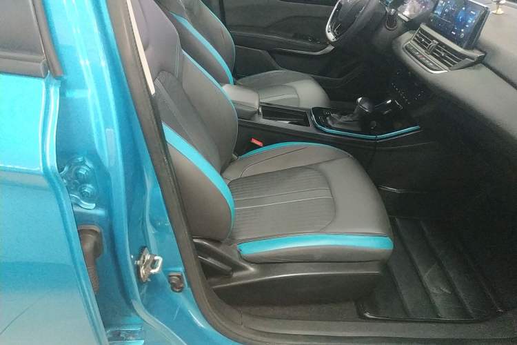 Used Dongfeng Aeolus Yixuan 2021 230T Automatic ZuiFeng Edition
