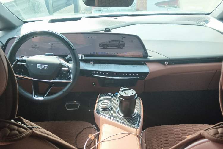 Used Cadillac OPTIQ 2024 Four-Wheel Drive Long-Range Version
