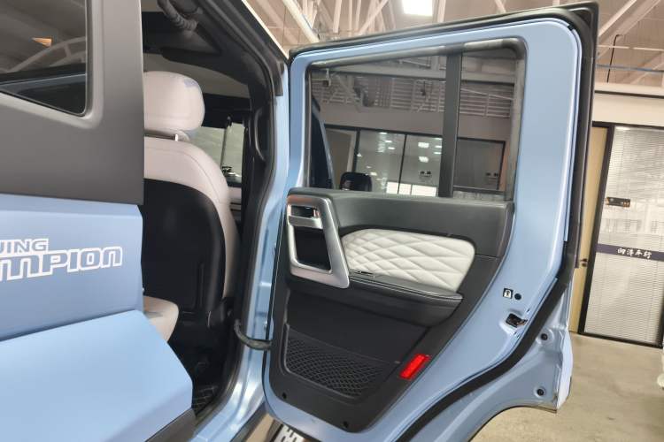 Used BAIC Off-Road BJ40 2023 2.0D Automatic Four-Wheel Drive Blade Hero Edition Adventurer Type