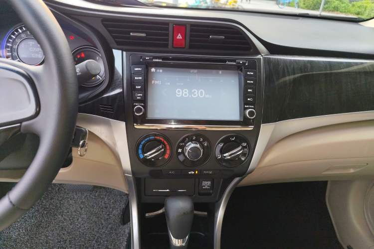 Used Honda Crider 2013 1.8L automatic comfort version