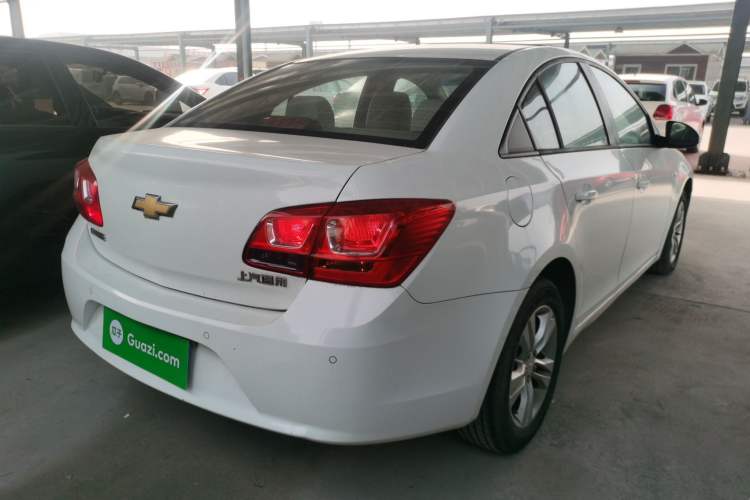 Used Chevrolet Cruze 2015 1.5L Classic SE AT Rear Right 45 Deg