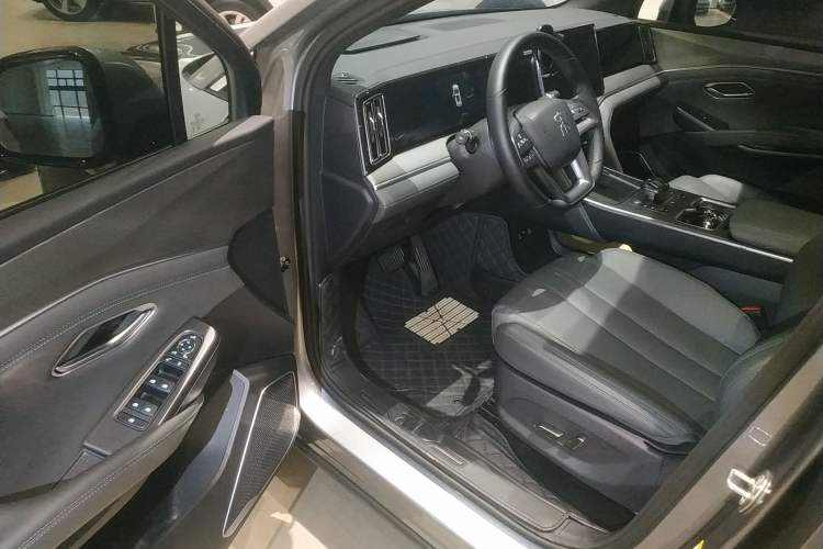 Used BYD Song L DM-i 2025 Intelligent Driving Version 112 km Leading Trim