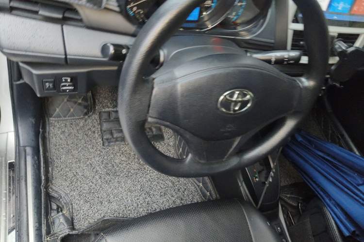 Used Toyota YARiS L Zhi Xuan 2016 Revised 1.5E CVT Charming Edition
