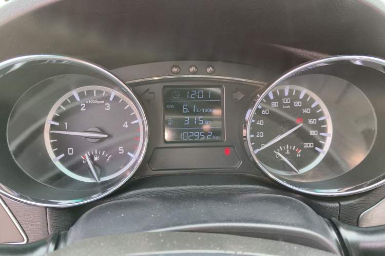 Used JAC Group T6 2015 2.8T Diesel New-Edge HFC4DA1-2C