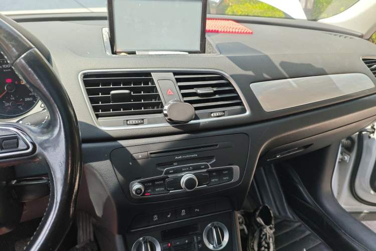 Used Audi Q3 2016 30 TFSI Collector's Edition Comfort Model
