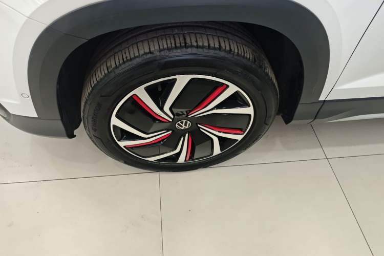 Used Volkswagen Tharu 2024 300TSI Two-Wheel-Drive Moon Luxury Edition Exterior 4