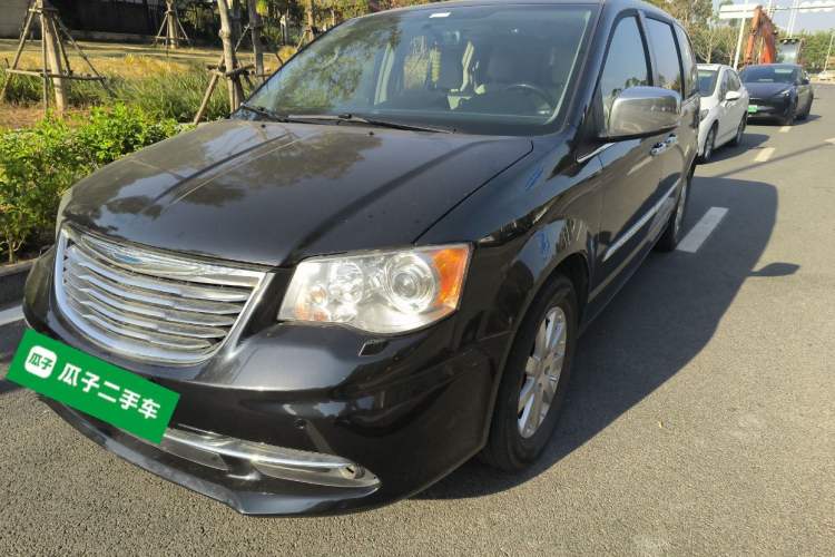 Used Chrysler Grand Voyager 2013 3.6L Luxury Edition