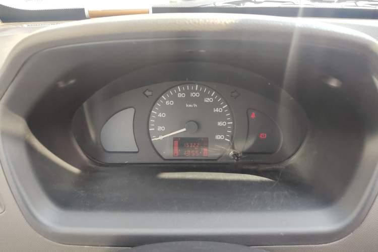 Used Wuling Rongguang 2019 1.2L S Van Standard Model with 5 Seats
