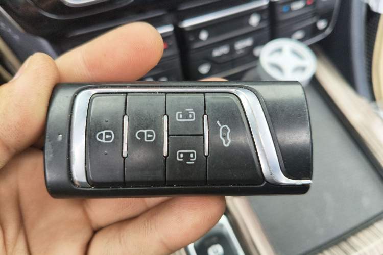 Used GAC Trumpchi M8 2018 320T Luxury Edition Vehicle Key