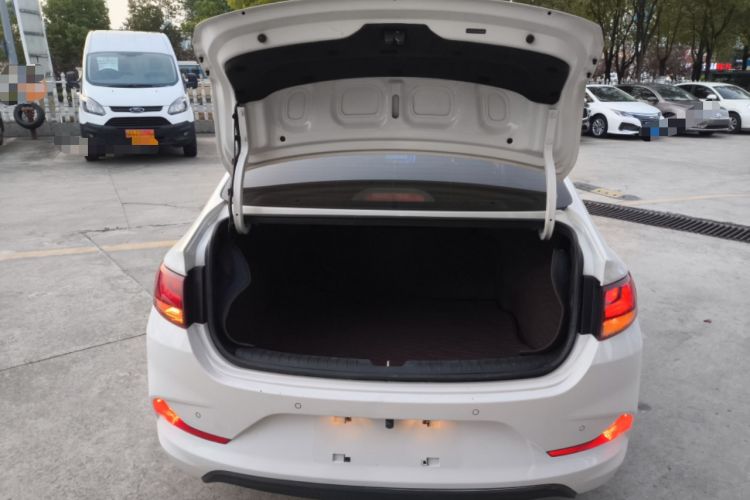 Used Hyundai Celesta 2018 1.6L Automatic GL Enjoyment Version China V Standard