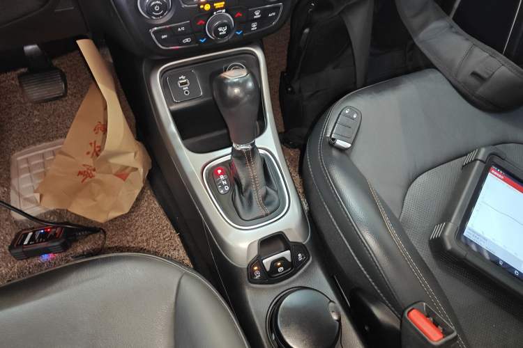 Used Jeep Compass 2017 200T Automatic Family Edition