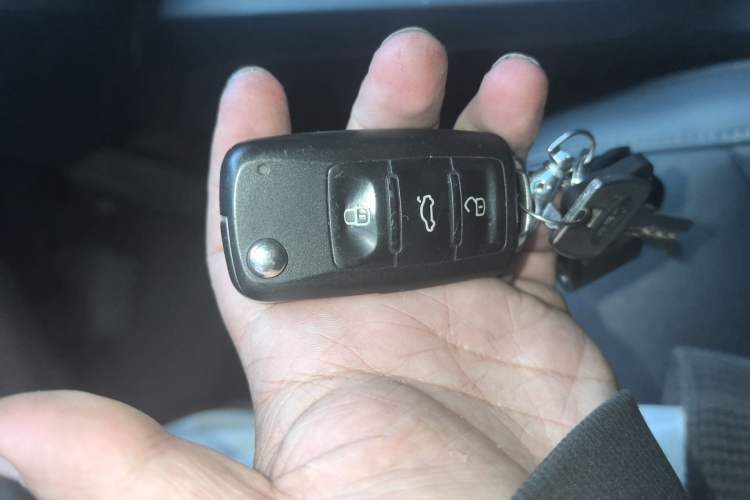 Used Volkswagen Sagitar 2017 1.6L Automatic Comfort Model Vehicle Key