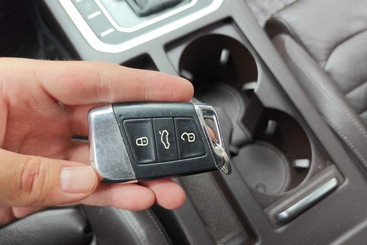 Used Volkswagen Variant 2016 380TSI Two-Wheel-Drive Style Edition Vehicle Key