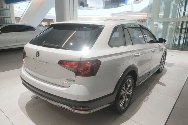 Used Volkswagen C-TREK 2018 230TSI DSG Luxury Version
